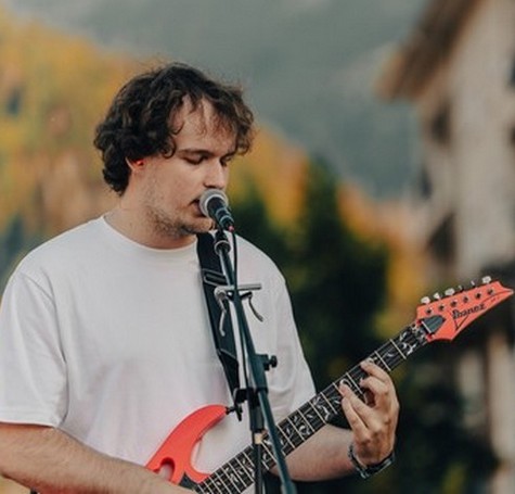 Guillaume - Chanteur / Guitariste