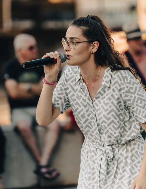 Maeva Chanteuse / Pianiste